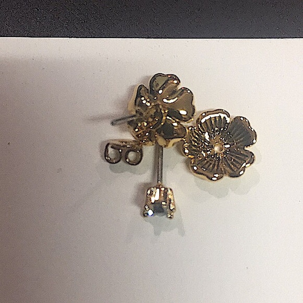 COACH - MINI TEA ROSE 2 IN 1 STUD EARRINGS (NWT) - Picture 5 of 12